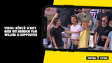 VIDEO: Kökçü schiet bier uit handen van Willem II-supporter